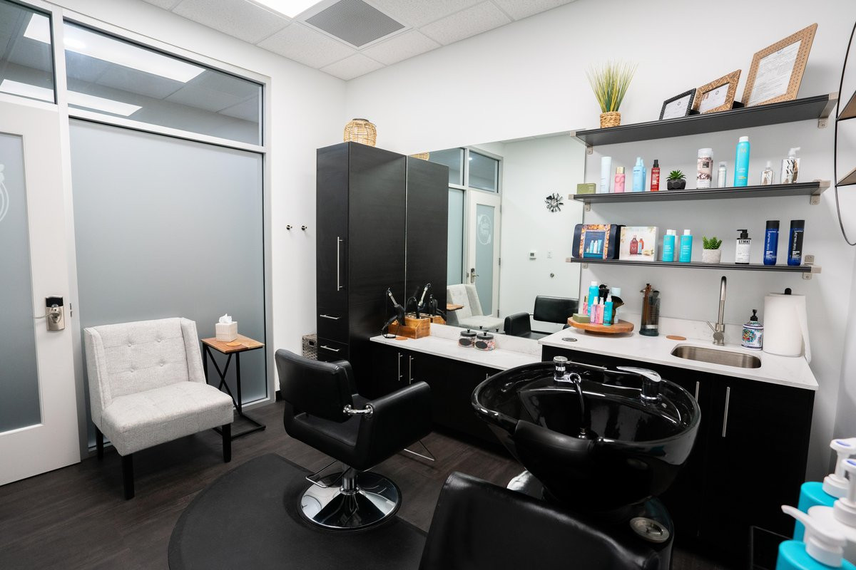 The Hive Salon Studios Offers Unique Support for Beauty Professionals