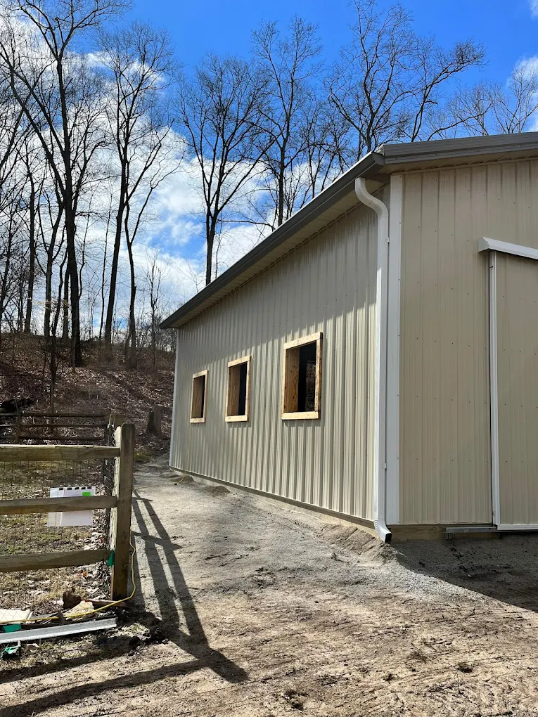 Erosion-Resistant Seamless Gutter Installation for Jefferson County Homes